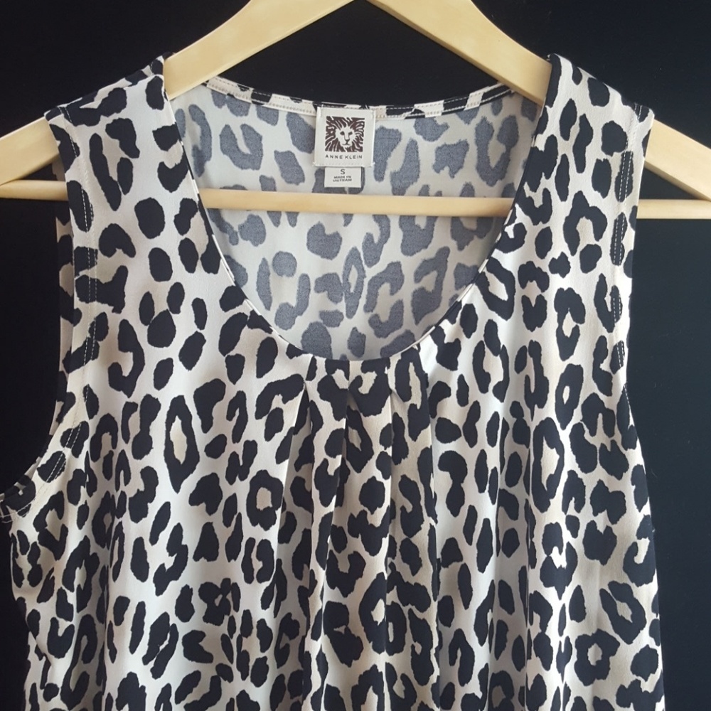 Tank top. - Picture 2 of 5
